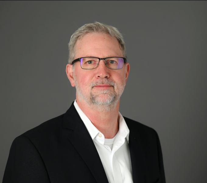 Mike Ringler headshot